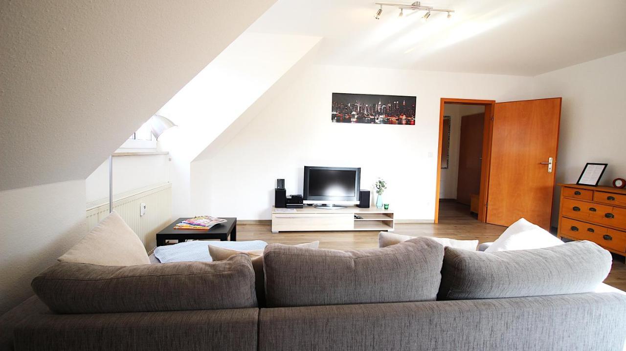 Homie Stay Zell - Apartment Mit Privatparkplatz Zell am Main Zewnętrze zdjęcie